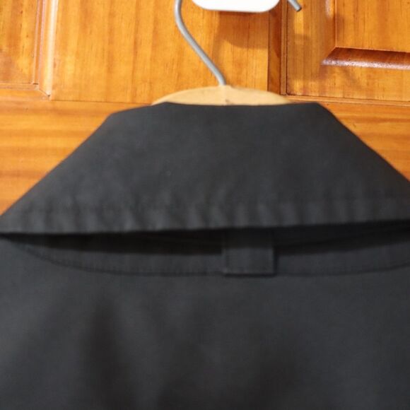 Sanyo Vintage Black Belted Trench Coat Hidden Buttons Vented Size 38R - Picture 10 of 16